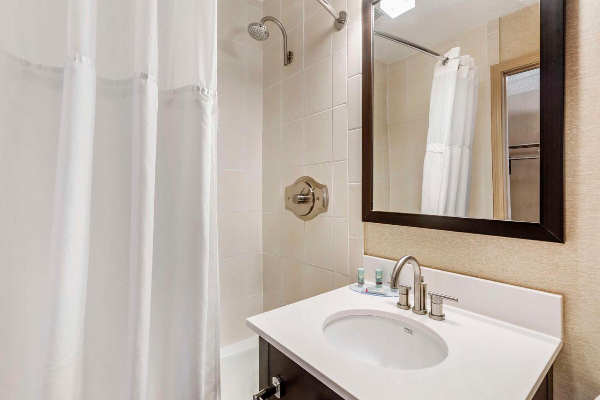 Best Western Watertown/Fort Drum Εξωτερικό φωτογραφία