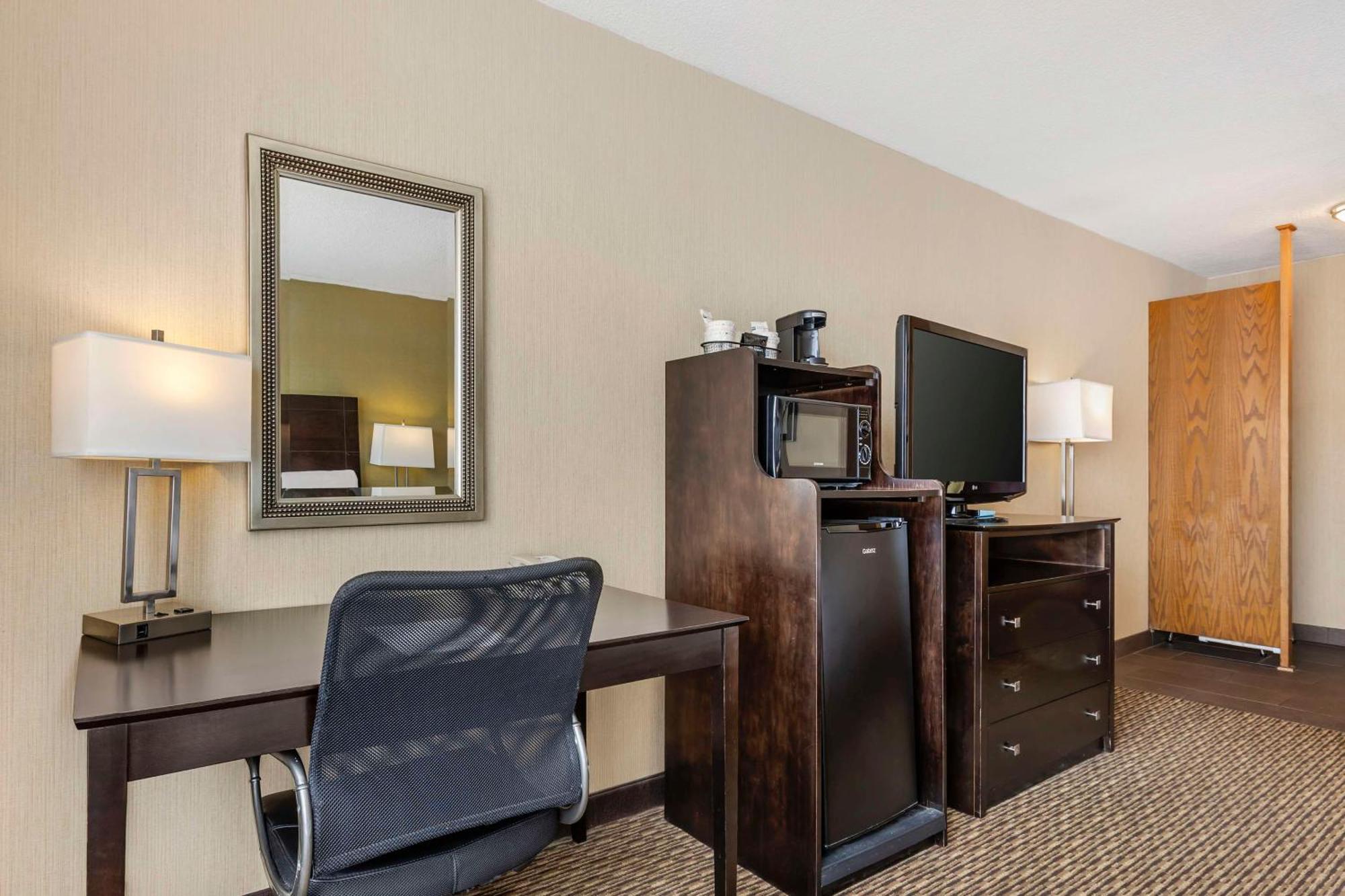 Best Western Watertown/Fort Drum Εξωτερικό φωτογραφία
