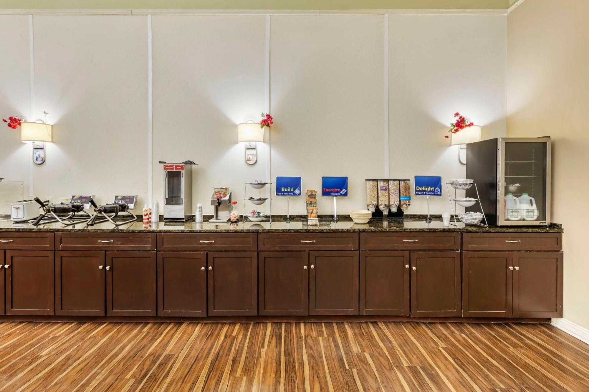 Best Western Watertown/Fort Drum Εξωτερικό φωτογραφία
