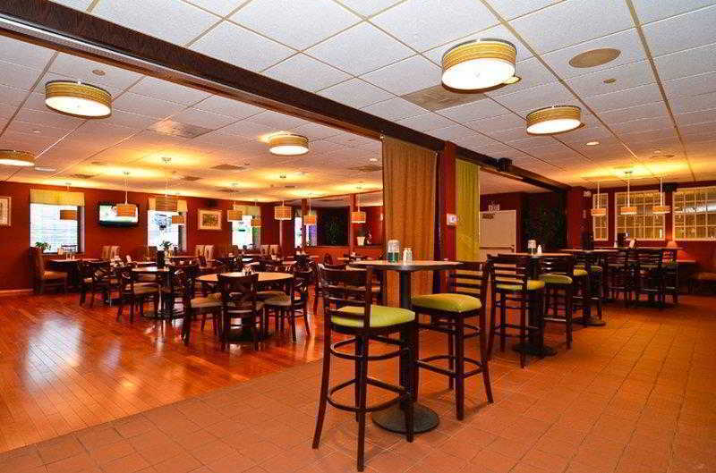 Best Western Watertown/Fort Drum Εστιατόριο φωτογραφία